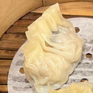 フカヒレの蒸し餃子(中国料理 琳凰)