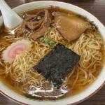 醤油ラーメン(食堂 多万里)