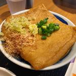 ざぶとんきつね（温）(うどん鈴木鰹節店)