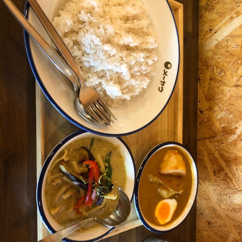 チキンカレー、グリーンカレー(エスニックカリー メーヤウ 早稲田店 )