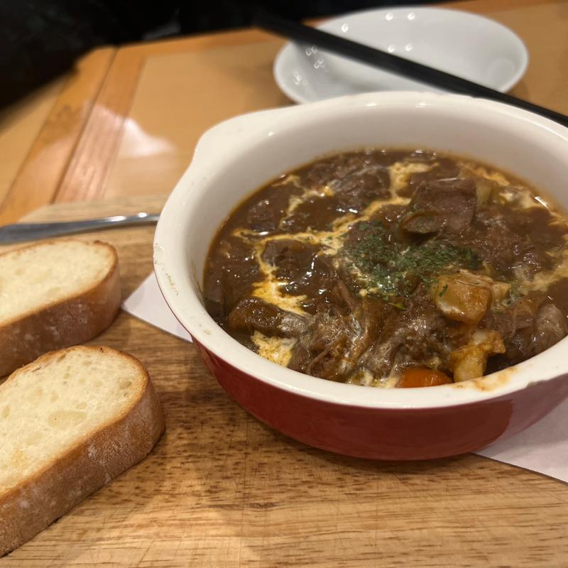 (ブランド生牡蠣と極み牛タン〜おいすたん〜関内横浜)