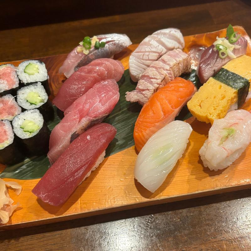 ランチ1.5人前(寿司厨房 六山)