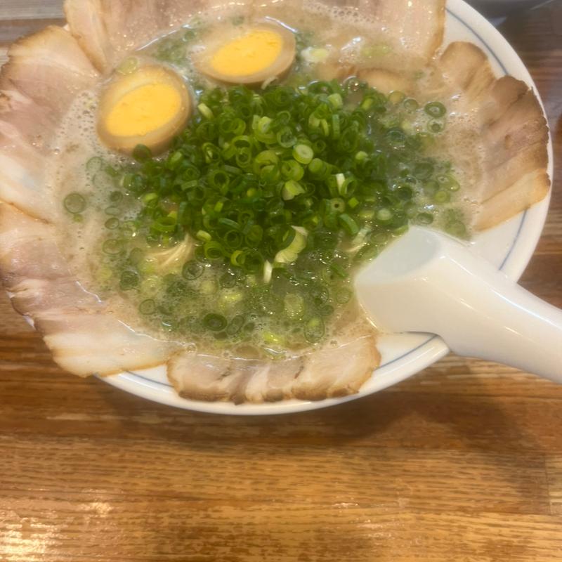 全部乗せラーメン(博多ラーメン ばりこて)