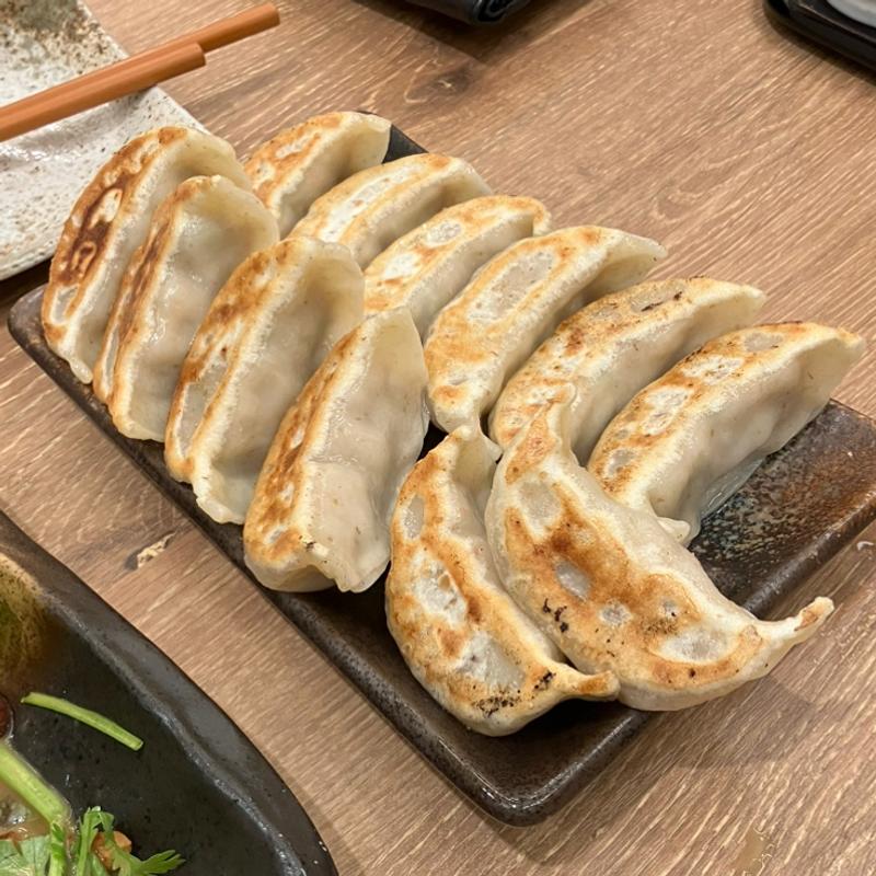 肉汁焼餃子(肉汁餃子のダンダダン 栄住吉店)