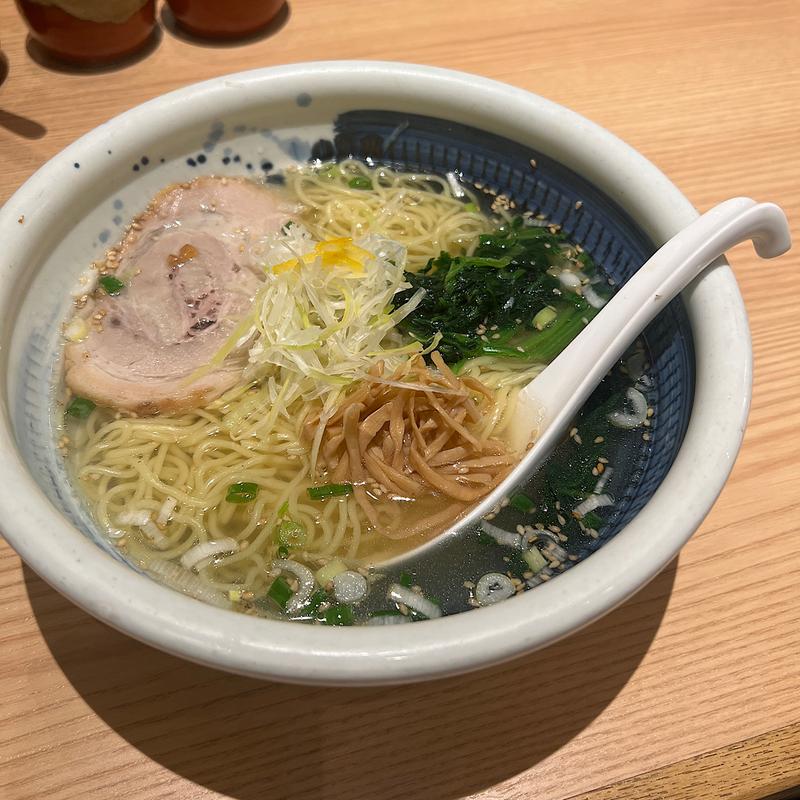 俺流 塩ラーメン(俺流塩らーめん 神楽坂店)
