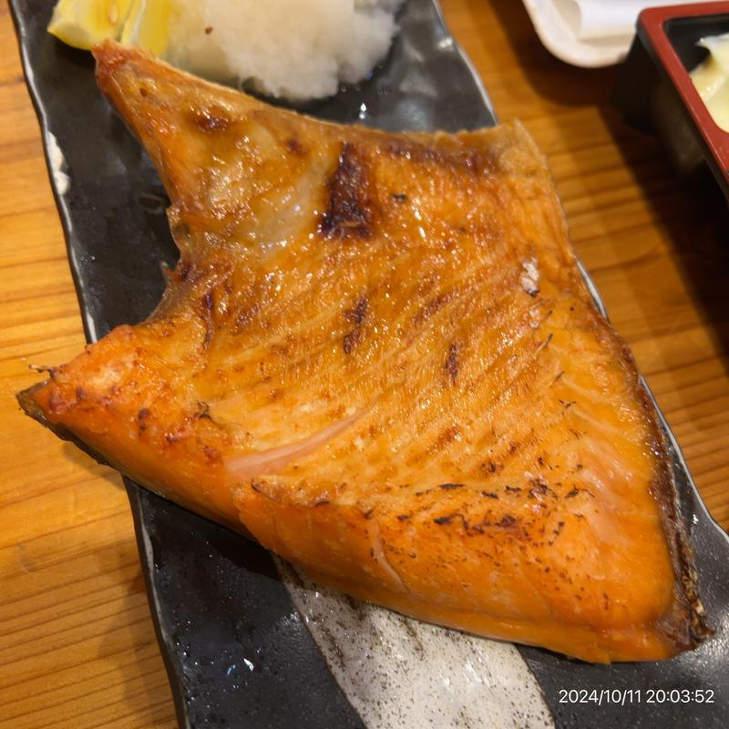 鮭ハラス焼き(タカマル鮮魚店 2号館)