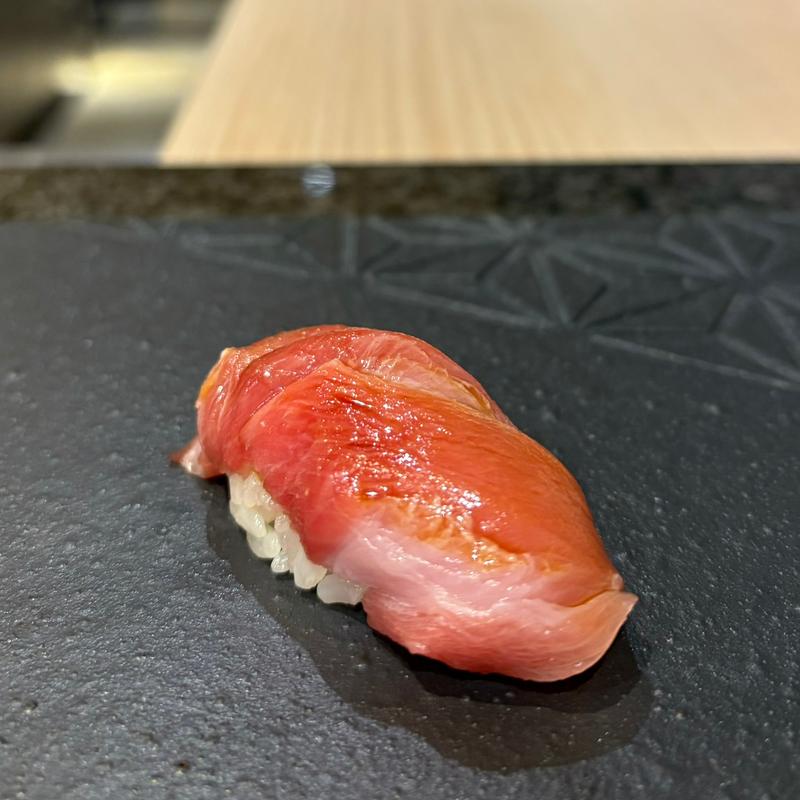 鮪(鮨うめざわ)