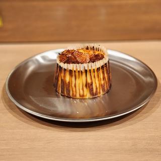 バスク(小)(La patisserie KATSURA)