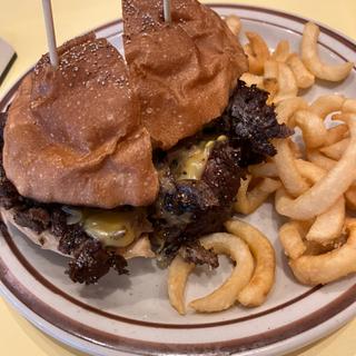 スマッシュバーガー(E.G.DINER イージーダイナー)