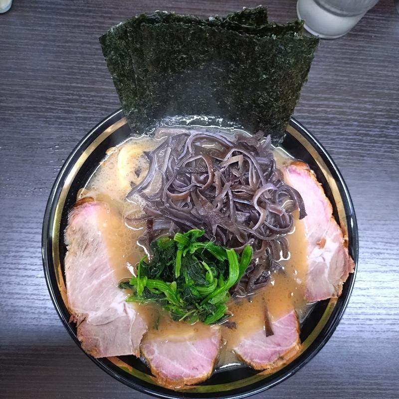 チャーシュー麺　キクラゲ(横濱家系ラーメン 勝鬨家)