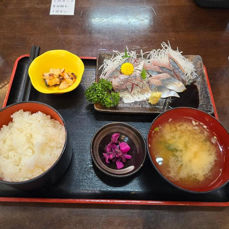 刺身定食(お食事処 魚一)