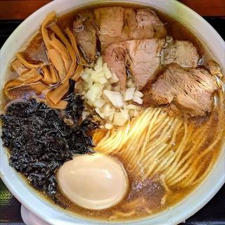 煮干し中華そば 中盛 味玉(鈴木ラーメン店)
