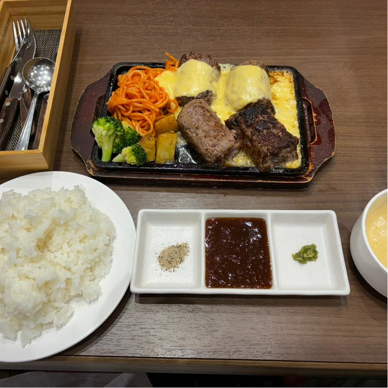 ウエスタンハンバーグ ダブル(わんぱくウエスタン＆天ぷら天神 西尾店)