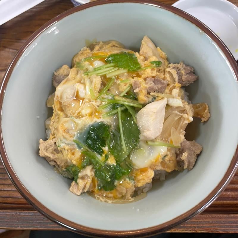 比内地鶏親子丼(十和田食堂 （とわだしょくどう）)