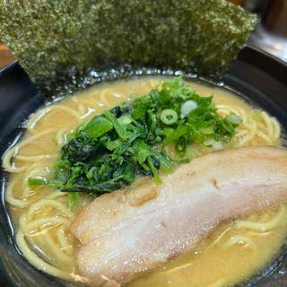 家系醤油豚骨ラーメン