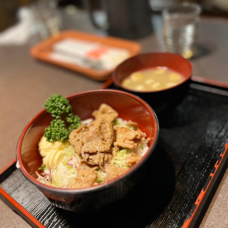 ミニ豚のしょうが焼き丼(OLIVE （レストラン）)