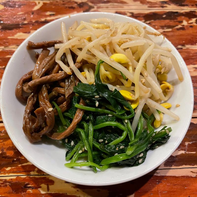 もやしナムル(巨牛荘 石原本店)