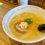 朝ラーメン/生姜塩ラーメン(牛もつラーメン 白黒)