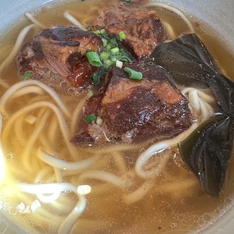 ソーキそば(垣花食堂 )