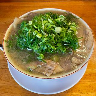 山盛り九条ねぎ肉増しラーメン(京都ラーメン 草創)