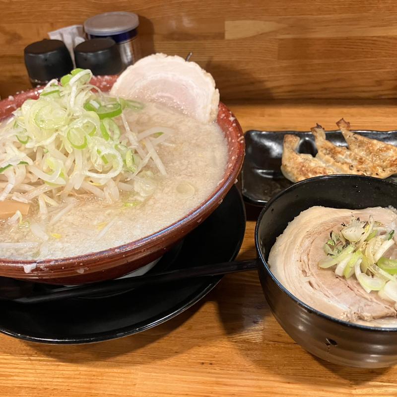 醤油ラーメンBセット　餃子3個ミニチャー丼(飛騨高山ラーメン　もん吉 本店 （もんきち）)