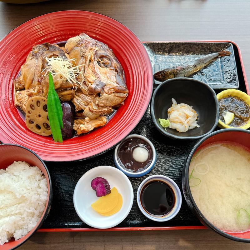 あら炊き定食(道の駅 天草市イルカセンター)