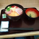 生ネタ4種丼