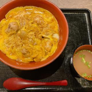 若鶏の親子丼(鳥開総本家 ルーセントタワー店)