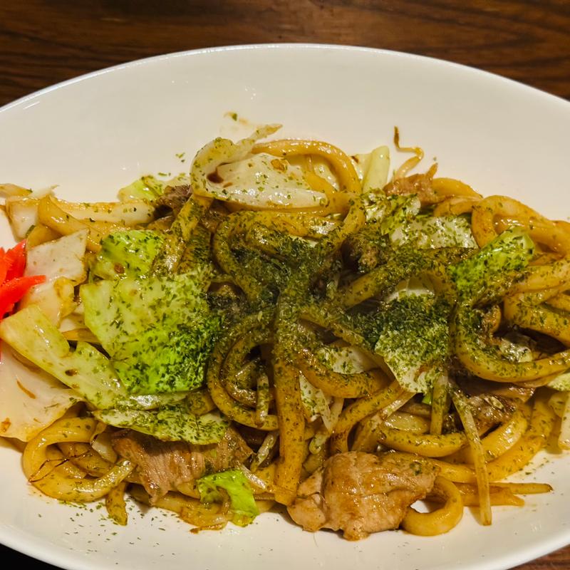 鉄ちゃん定番の焼きうどん(お好み焼き 鉄ちゃん)