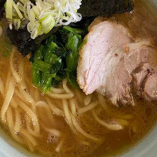 家系ラーメン(横浜家系ラーメン ひじり家 )