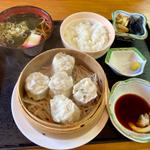 そばの実海老シウマイ定食 そば温