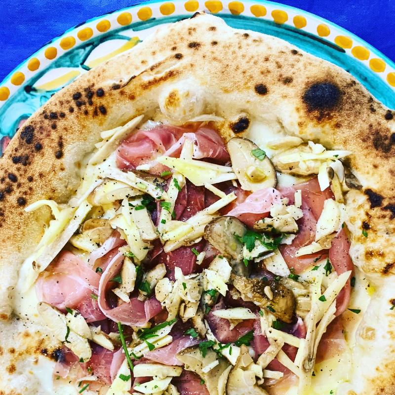 本日のスペシャルピッツァ(ナポリスタカ)