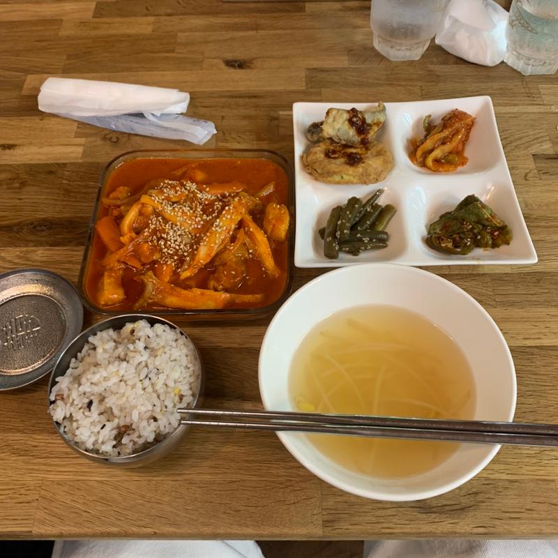 (もりのかかし)