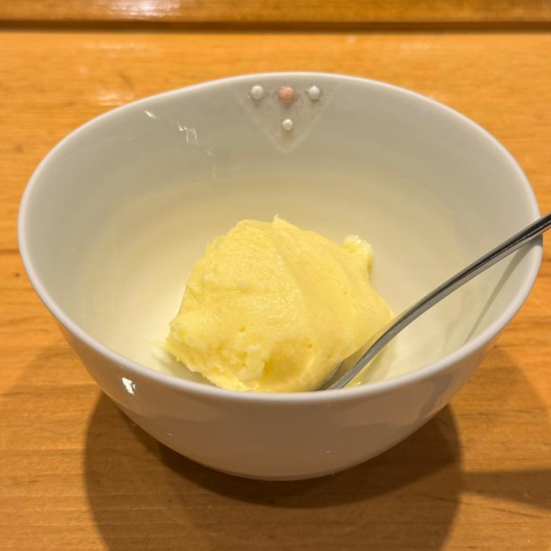 自家製パイナップルのシャーベット(塩竃すし哲 S-PAL仙台店)