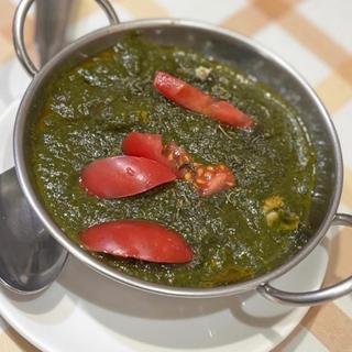 PALAK CHICKEN(インド食堂 バーワルチー)