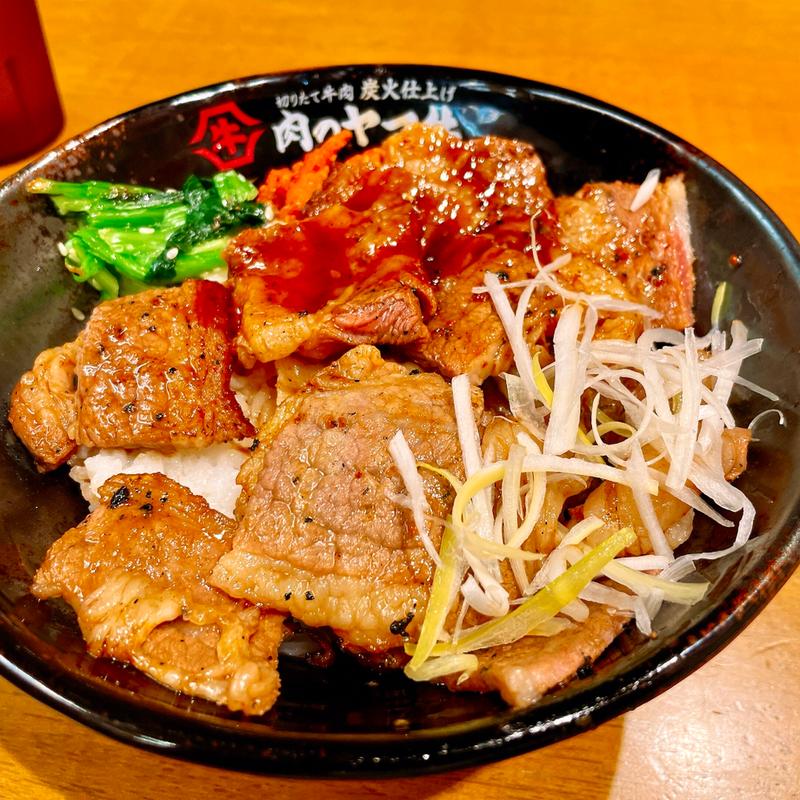 カルビ合戦丼ねぎスープスープ(肉のヤマ牛 十三)