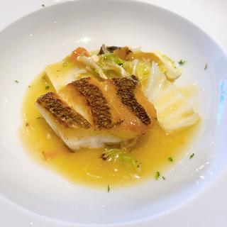 真鯛のポワレバターナッツソース（ランチコース）(Blanchemin)