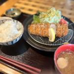 厚切りロースかつ定食(健美食 弐屋)
