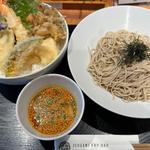 ピリ辛ごま豆乳ざるそばと天丼(ISOGAMI　FRY　BAR （イソガミ フライ バル）)