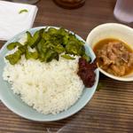 朝の無料肉と白飯