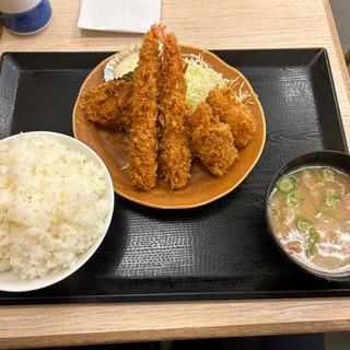 秋の海鮮フライ定食(かつや 赤羽店)