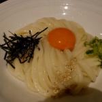 こだわり卵のとろ〜り濃厚卵黄生醤油うどん(ひだりうま )