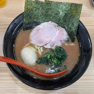 ラーメン並(横浜ラーメン 武蔵家 御茶ノ水店)