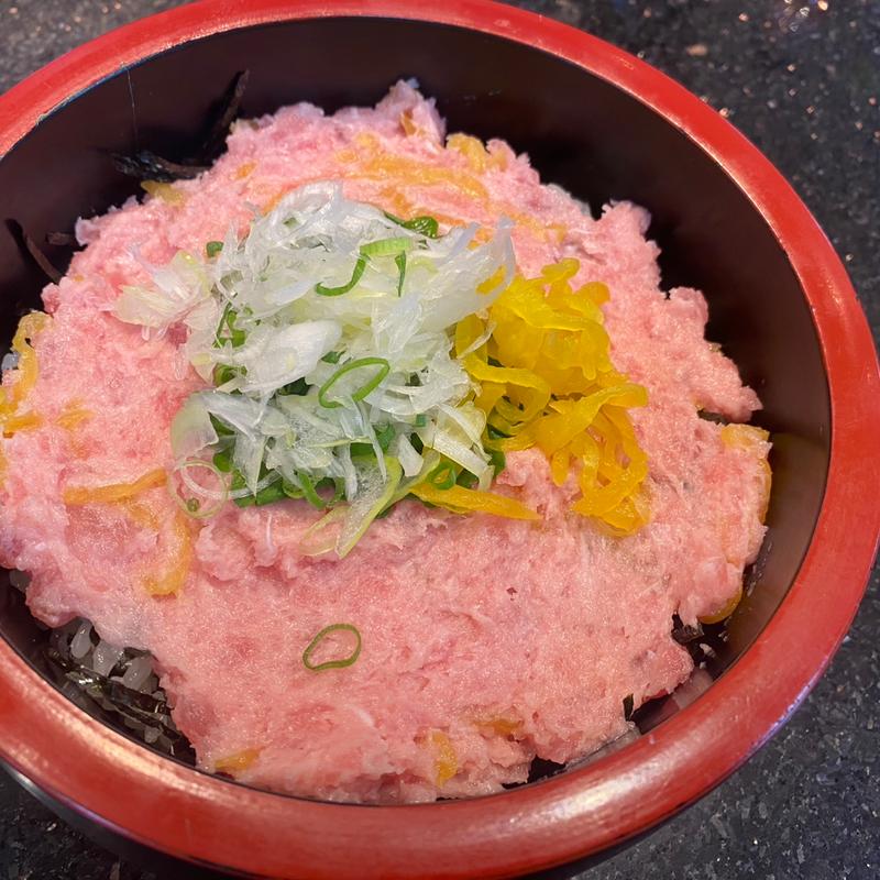 とろたく丼(すし銚子丸 松戸岩瀬店)