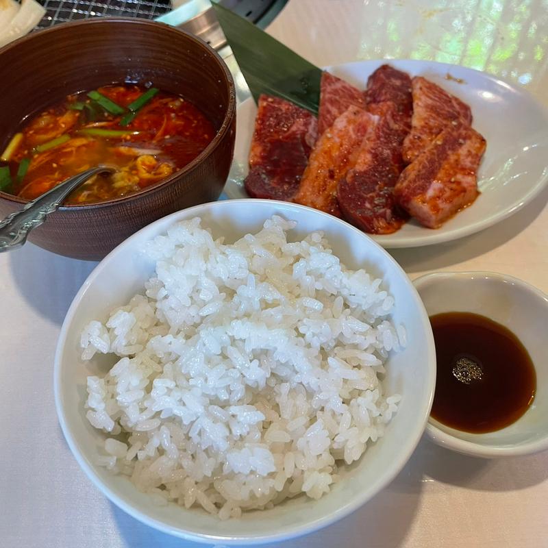 和牛カルビ定食(山賊ホルモン)