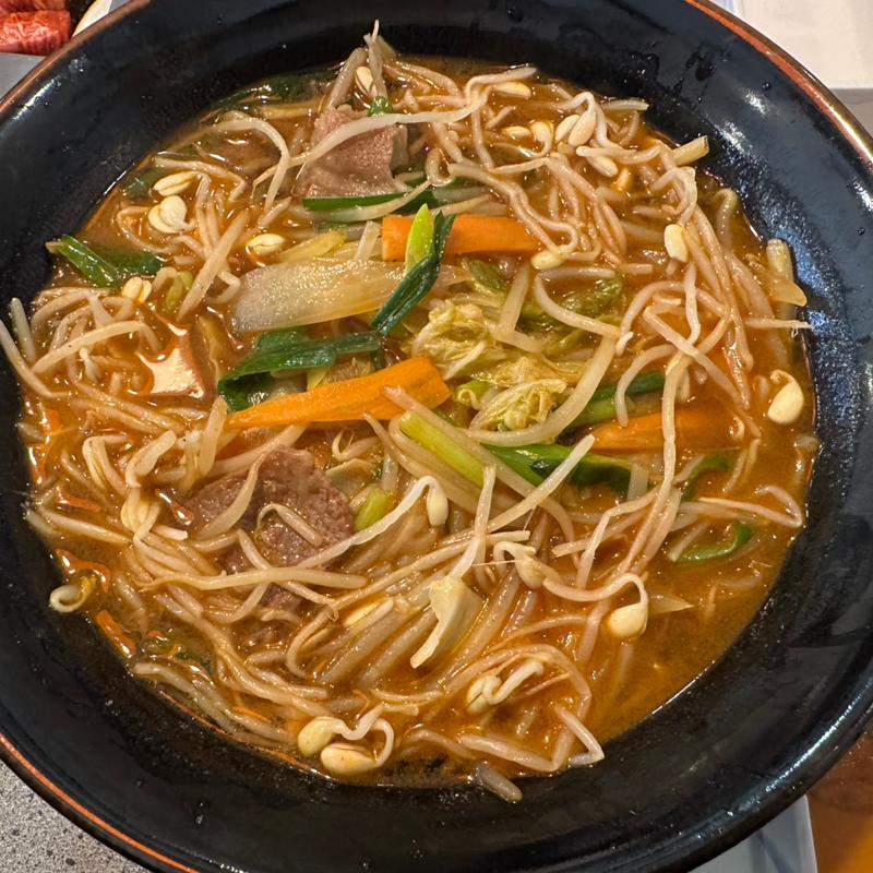 温麺(焼肉まんぷく 一本木店 )