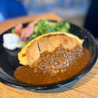 ポークカツカレーオムライス(京都北山洋食パセリカフェ)