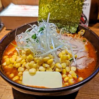 辛味噌ラーメン＋バターコーン(北海道らーめん楓 日ノ出町店)