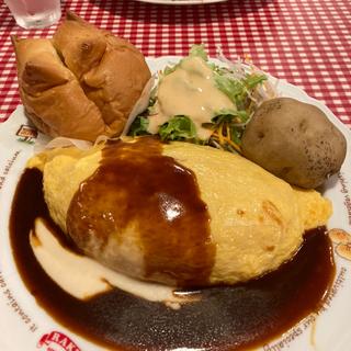 KUKUごちそうシチューオムライス(ラケル 渋谷宮益坂店)