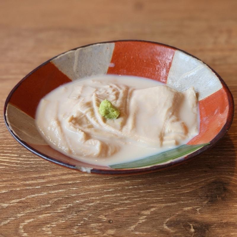 生湯葉のお刺身(越後酒房 八海山 京都駅前店)